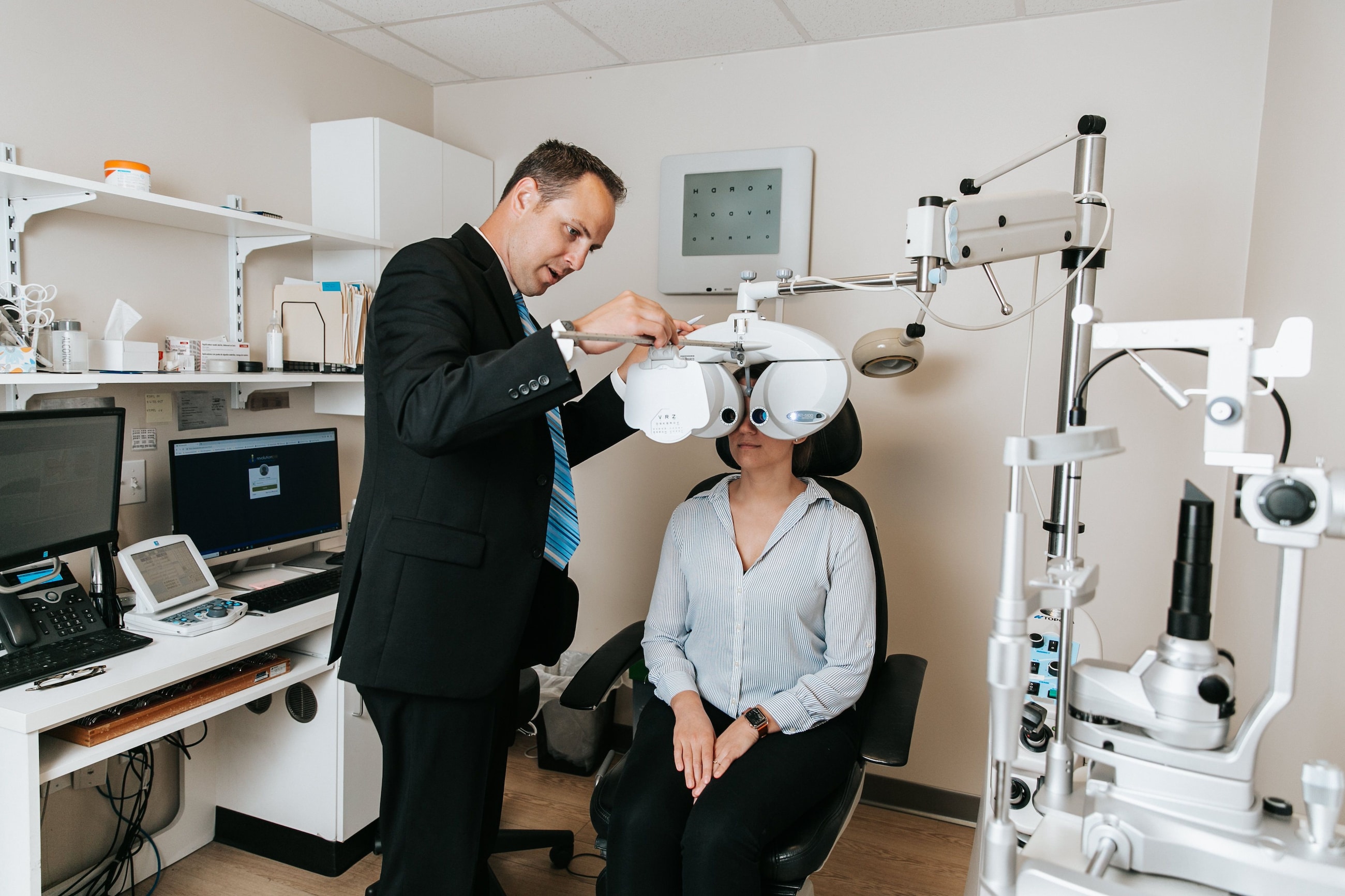 https://media.essilorluxotticaeyecare.com/cms/caas/v1/media/4056/data/7a8d7891c07c87bc556ddd88812af8c8/picture1.jpg